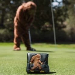 TaylorMade Always Searching -Golf Equipment Store V97224 zoom D3